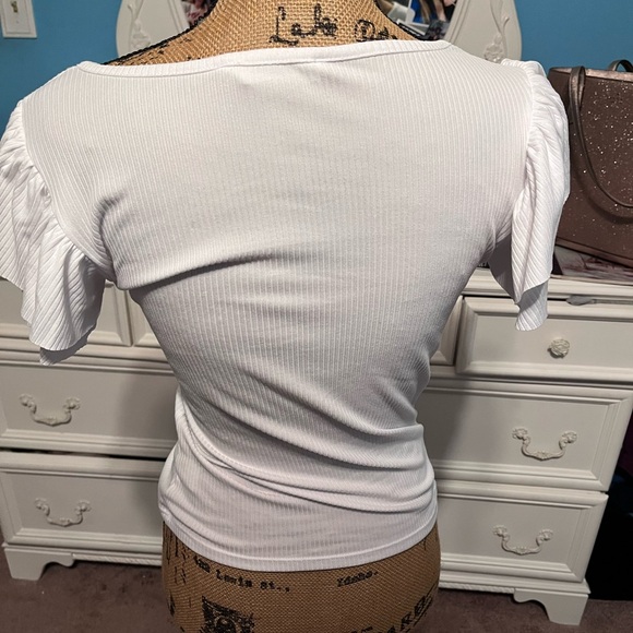 White tee - Picture 2 of 2